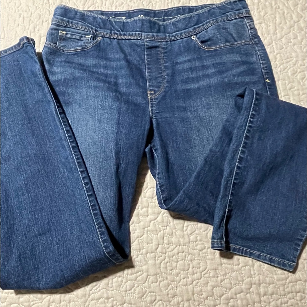Levi’s pull on style shaping jeans size 12 Waist 31
